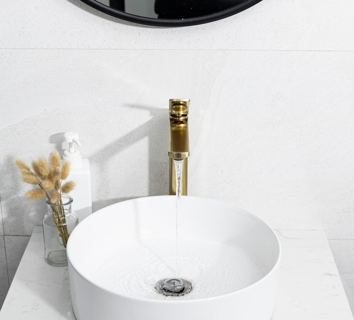 ALENA™ GF709 Robinet de lavabo de salle de bain à poignée unique de style contemporain